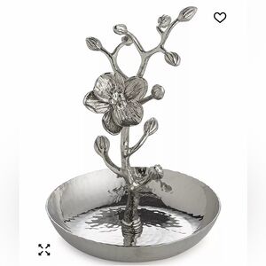Michael Aram White Orchid Ring Catch